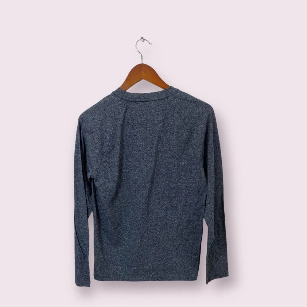 Banana Republic Quick Dry Henley Shirt Men's Small Gray Long Sleeve